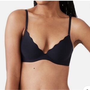 b. tempt’d Wacoal Black Underwire Pushup Bra Black 32C MINT!